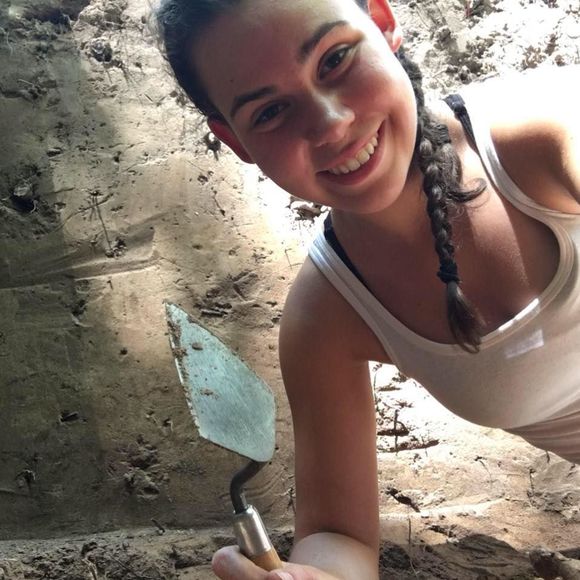 Meet your Posher, Kaitlyn - Picture 1 of 1